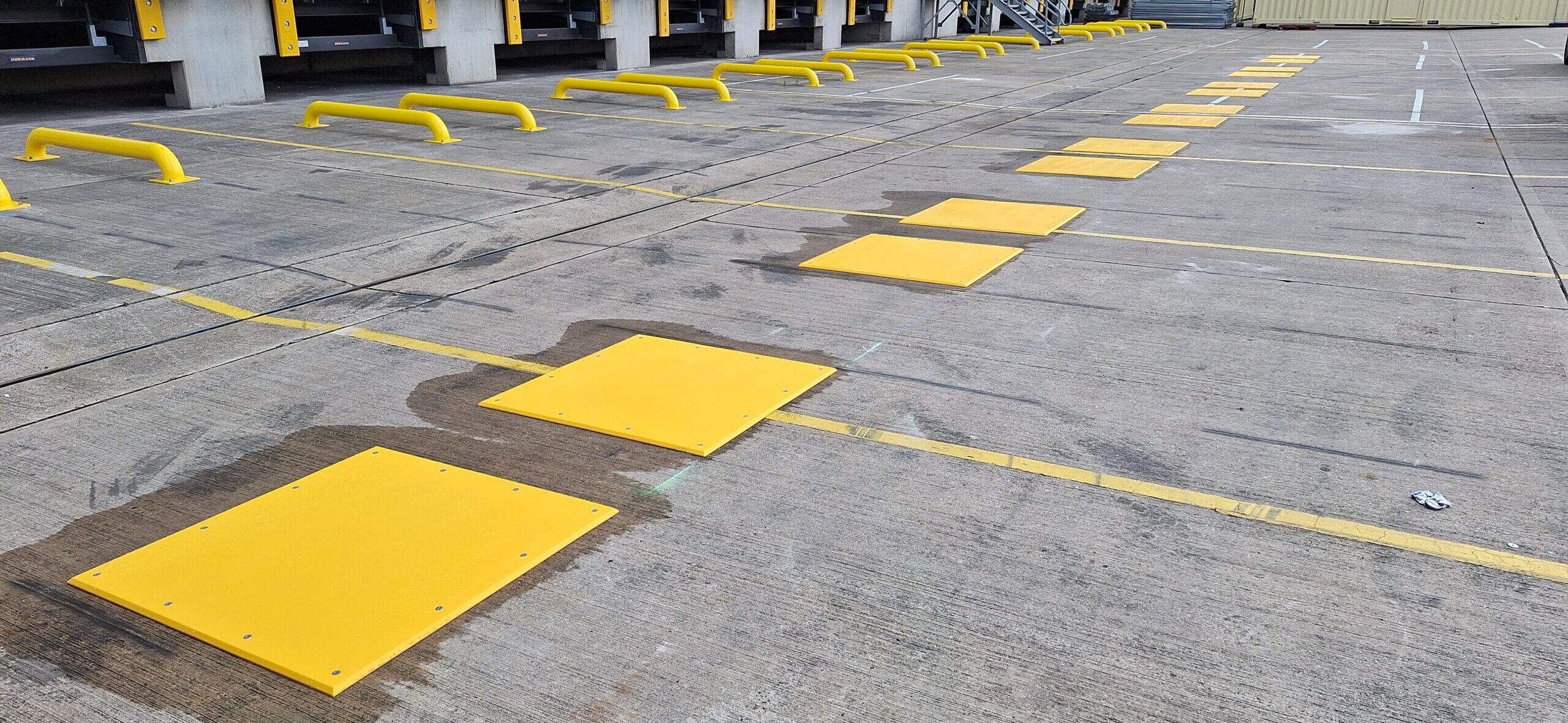 Bays 8 9 Plus yellow polymer landing plates wheel g